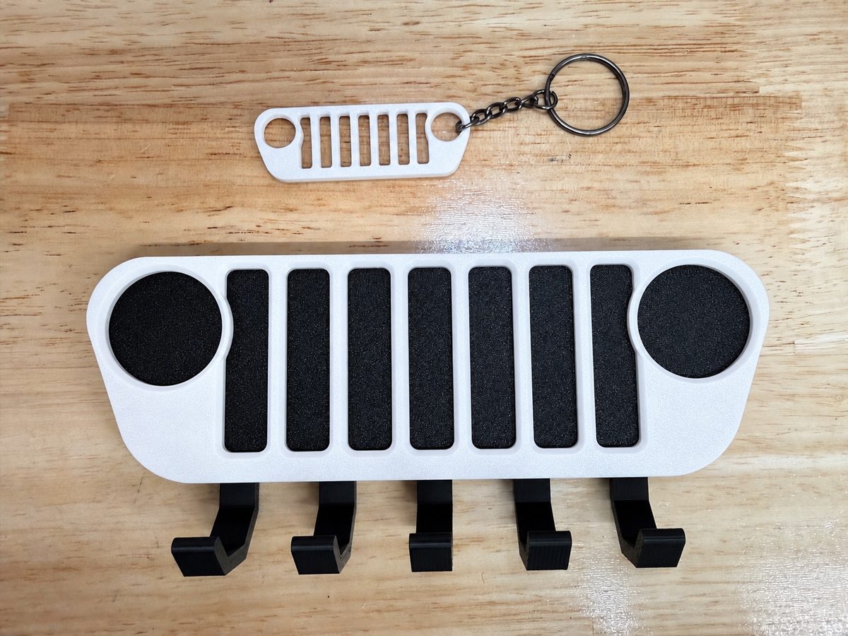 The Key Wrangler - Key Hanger Wall Mount for Jeep | 7 Slot Grille Key Rack & Matching Keychain | Wrangler Gift for Jeep Lovers